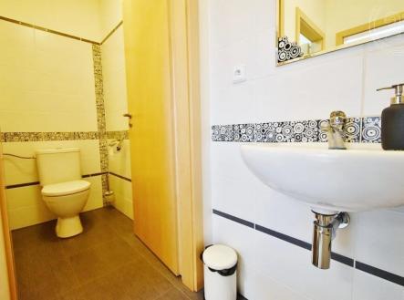 Pronájem kanceláře, 120 m²