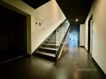Pronájem bytu, 3+kk, 74 m²