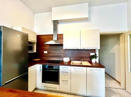 Pronájem bytu, 1+kk, 38 m²