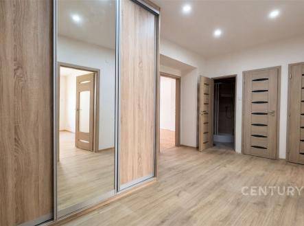 Pronájem bytu, 3+1, 81 m²