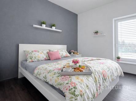 Pronájem bytu, 6+kk, 240 m²