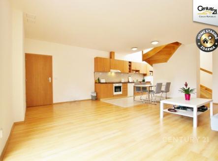 Pronájem bytu, atypický, 106 m²