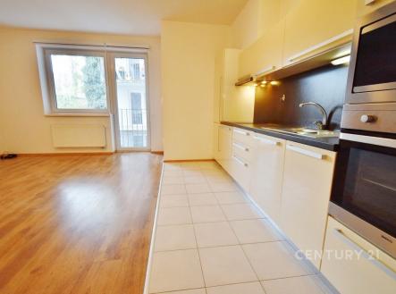 Pronájem bytu, 3+kk, 83 m²