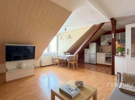 Pronájem bytu, 3+kk, 94 m²