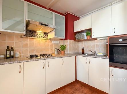 Pronájem bytu, 3+kk, 94 m²