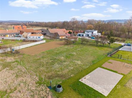 Prodej pozemku pro bydlení, 1 676 m²