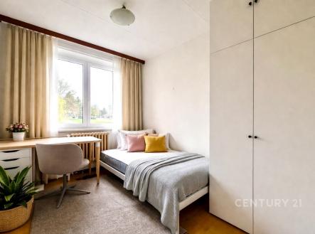 Pronájem bytu, garsoniéra, 85 m²