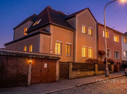 Prodej domu/vily, 216 m²