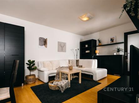 Pronájem bytu, 3+kk, 72 m²