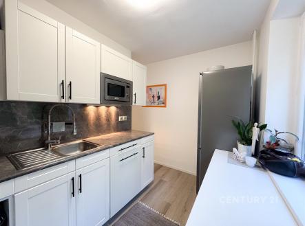 Pronájem bytu, 3+1, 69 m²