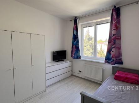 Pronájem bytu, 2+kk, 47 m²