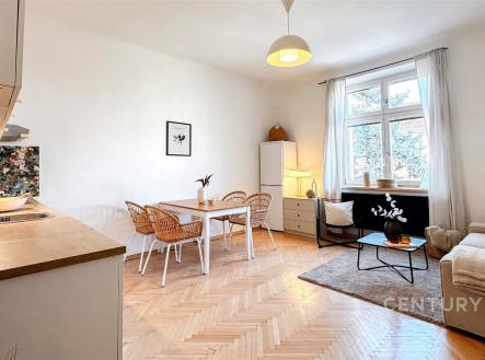 Pronájem bytu, 3+kk, 60 m²
