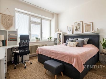 Pronájem bytu, 3+1, 90 m²