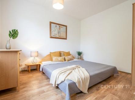 Pronájem bytu, 1+1, 35 m²