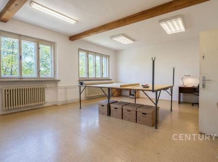 Pronájem skladu, 103 m²