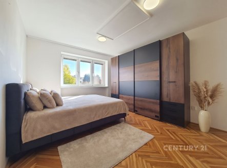 Pronájem bytu, 2+1, 65 m²