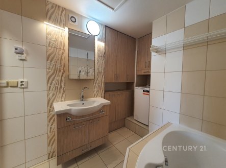 Pronájem bytu, 2+1, 65 m²