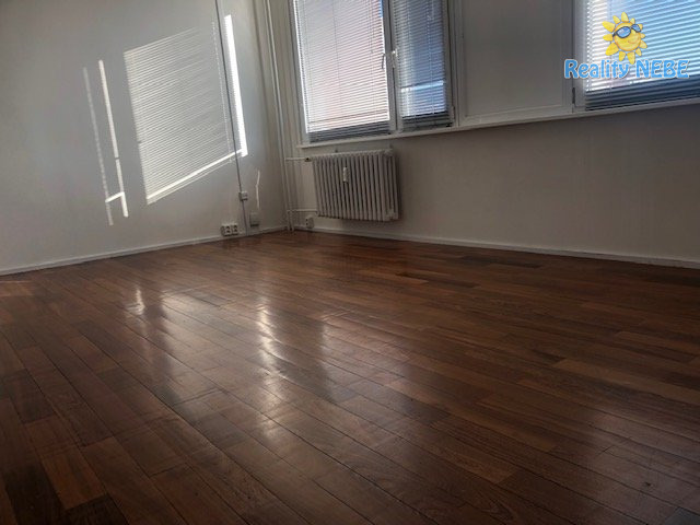 Pronájem 1+kk, 32m, Malenická Praha 4 Chodov