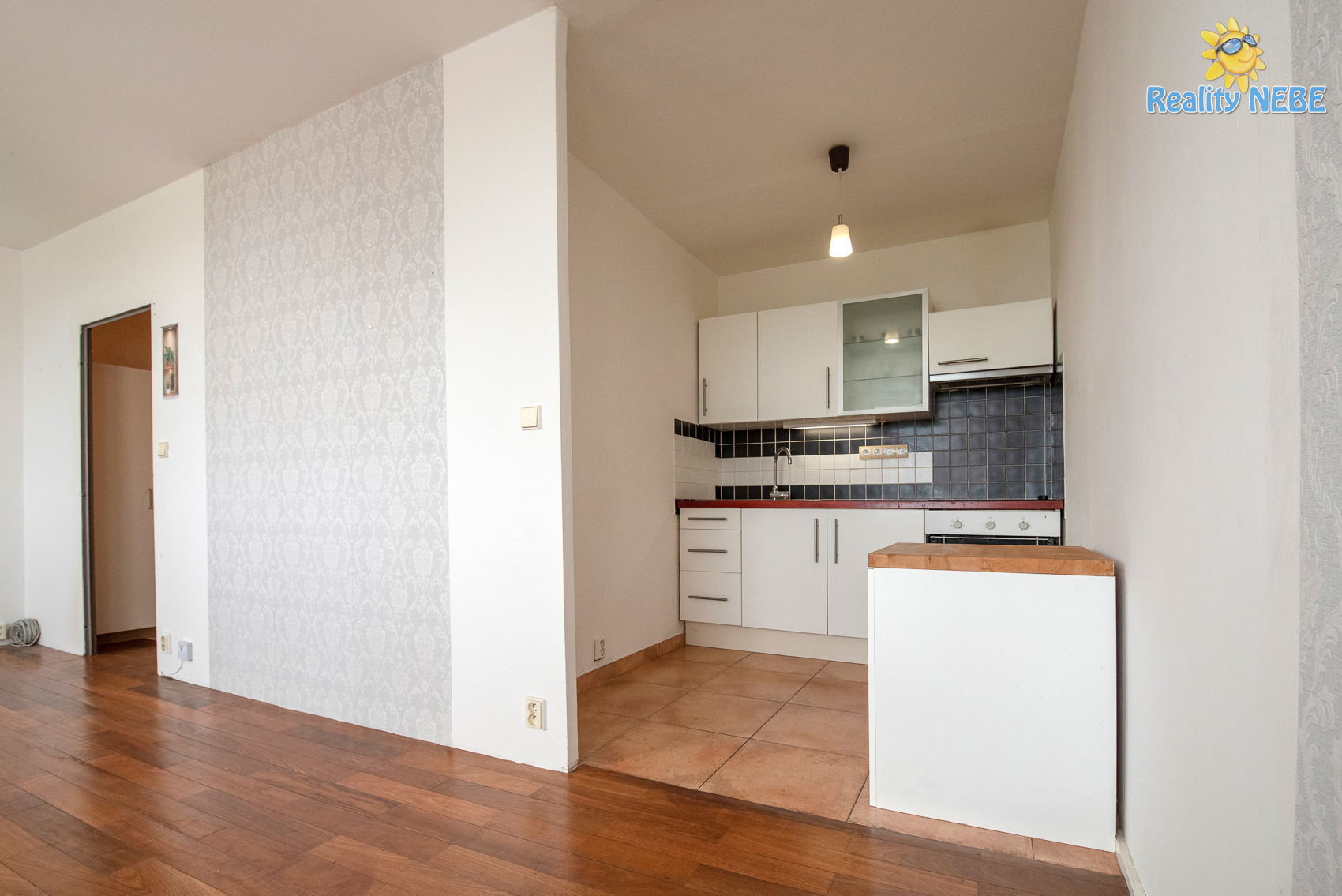Pronájem 1+kk, 32m, Malenická Praha 4 Chodov