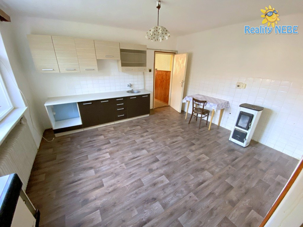 Pronájem rodinného domu 3+1 se zahradou Hluk