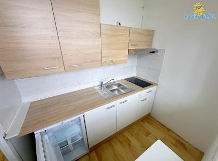 Pronájem bytu, 1+kk, 35 m²