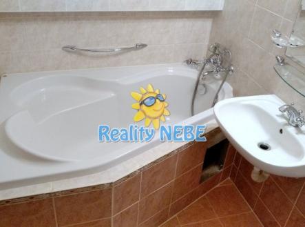 Pronájem bytu, 3+kk, 62 m²