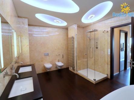 Pronájem bytu, 3+kk, 200 m²