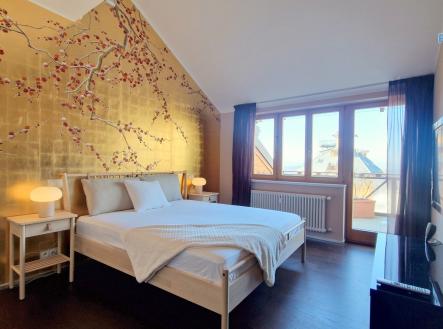 Pronájem bytu, 3+kk, 200 m²