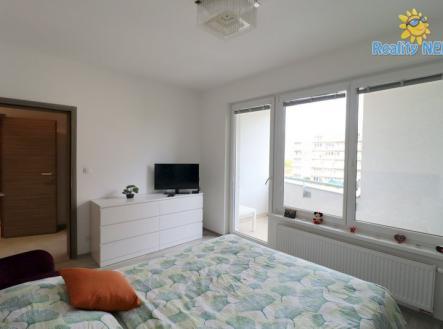 Pronájem bytu, 3+kk, 94 m²