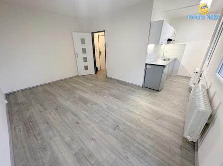 Pronájem bytu, 1+kk, 35 m² obrázek