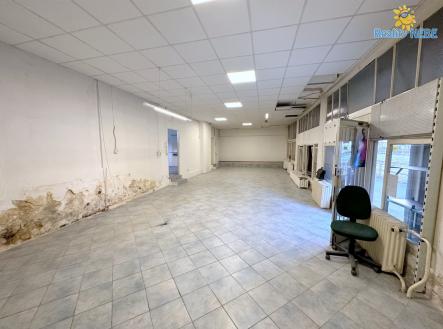 Pronájem obchodní prostory, 164 m²