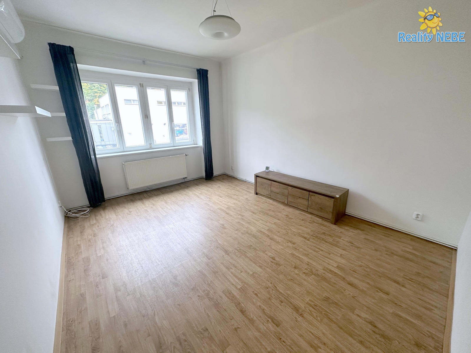 Pronájem bytu 2+1 46m Vrchlického Praha 5