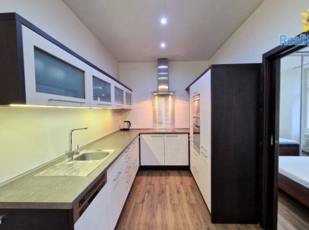 Pronájem bytu, 2+kk, 46 m², Praha – náhled fotky 2