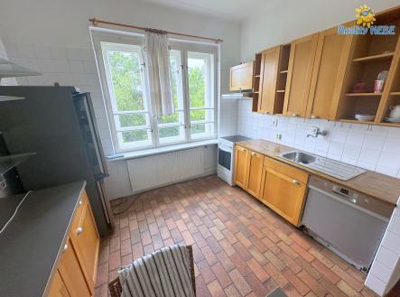 Pronájem domu/vily, 280 m²