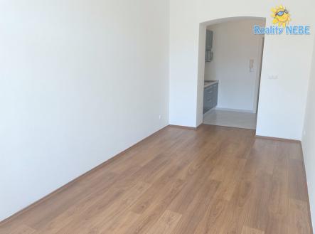 Pronájem bytu, 1+kk, 31 m²