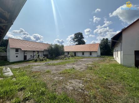 Prodej - komerční objekt, administrativní budova, 1 150 m²