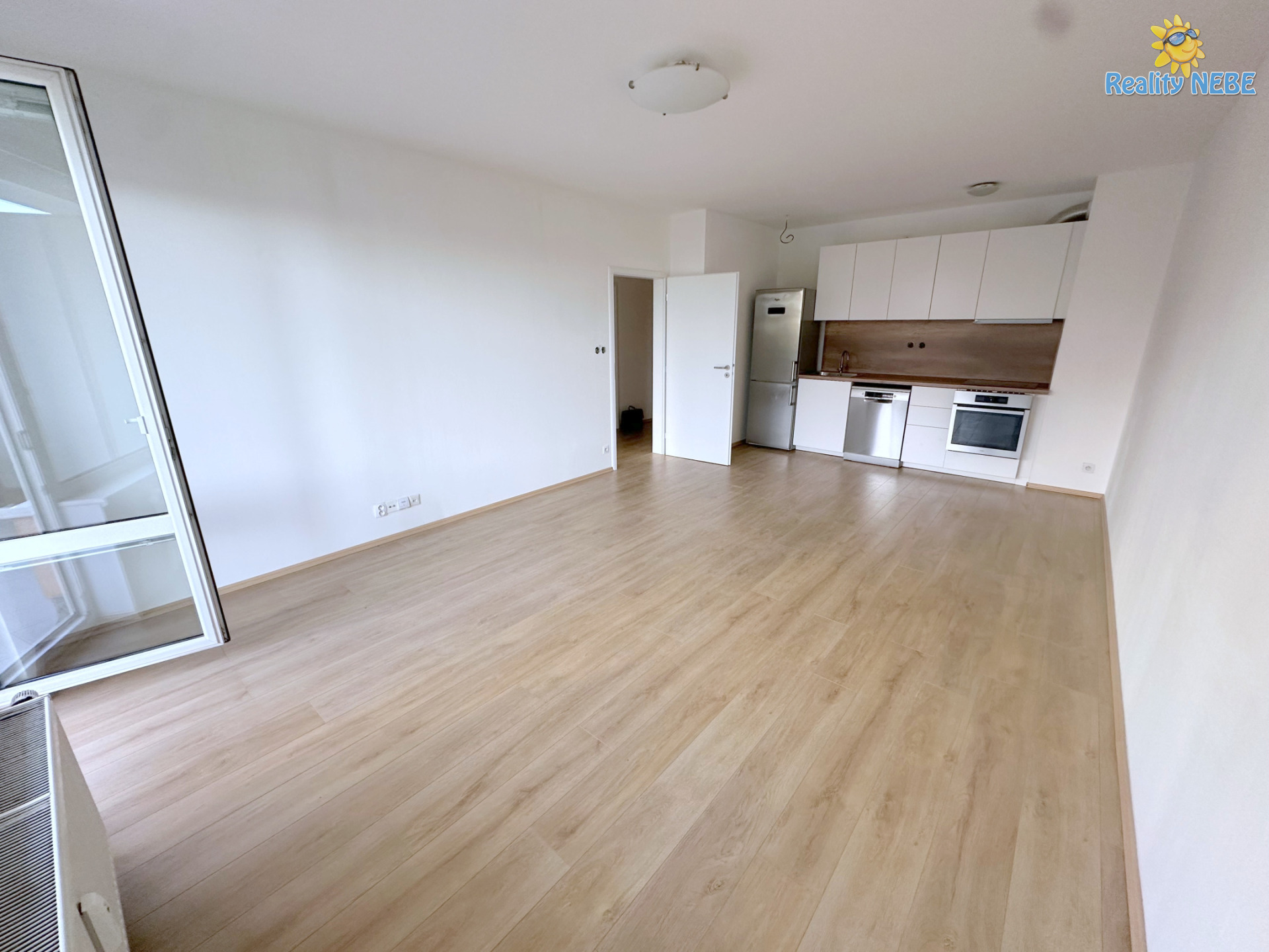 Pronájem bytu 2+kk 47m balkon Wassermannova Praha 5