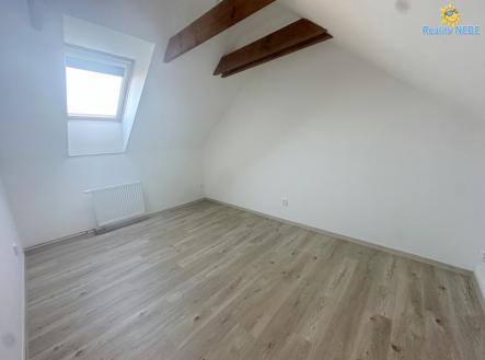 Pronájem bytu, 2+kk, 62 m²