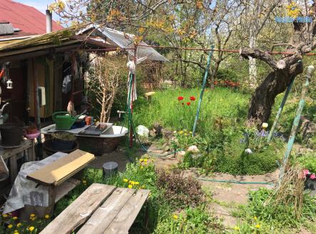 Pronájem pozemku, zahrada, 400 m² obrázek