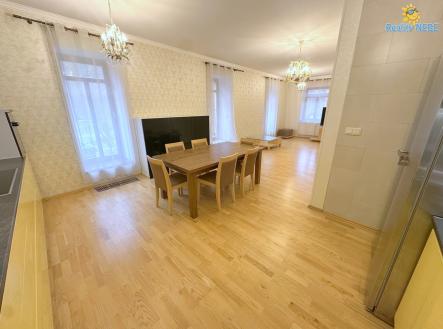 Prodej bytu, atypický, 182 m²