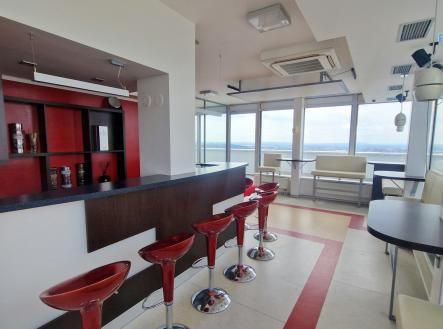 Pronájem obchodní prostory, 214 m²