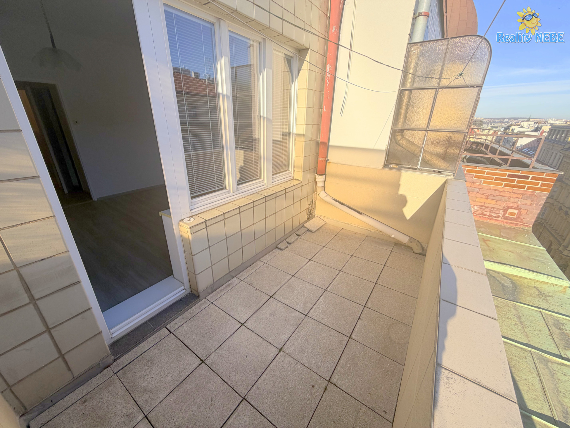 Pronájem bytu 1kk garsonky 29m s terasou Štěpánská Praha 1