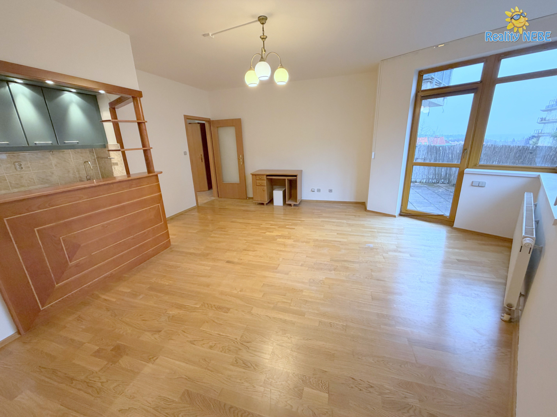 Pronájem bytu 2+kk, 58m2 s terasou, parkovacím stáním, zahrada, Praha 5 Košíře