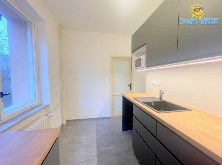 Pronájem bytu, 4+1, 86 m²