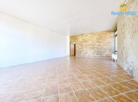 Pronájem obchodní prostor, 79 m²