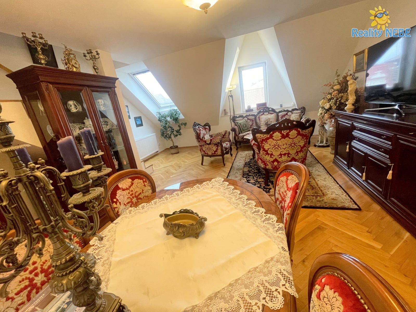 Pronájem bytu 3kk/T 110m2 Zborovská Praha 5 Smíchov