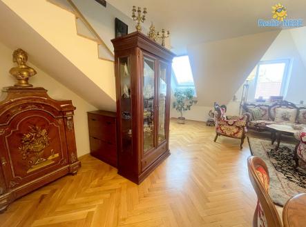 Pronájem bytu, 3+kk, 93 m²