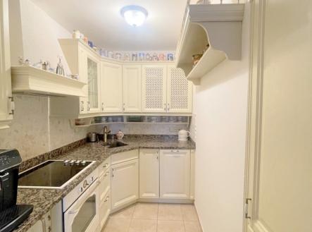 Pronájem bytu, 3+kk, 93 m²