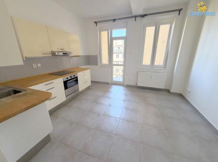 Pronájem bytu, 2+1, 87 m²