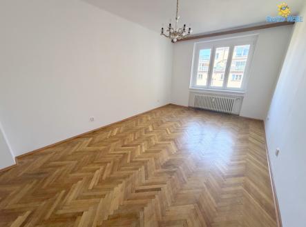 Pronájem bytu, 2+1, 87 m²